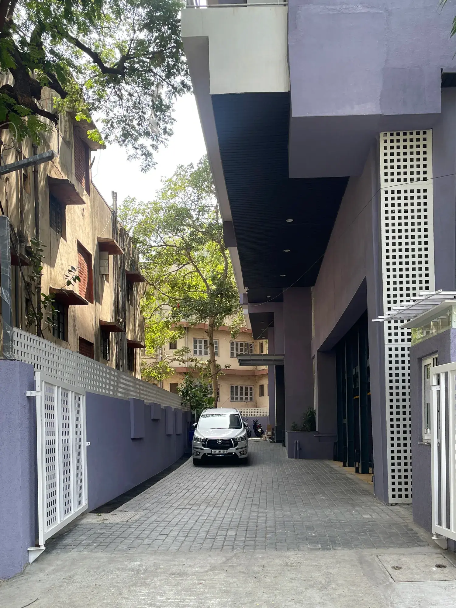 Shivatman driveway and campus works